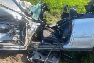Tragiczny wypadek na Mazowszu. Audi roztrzaskane, dwie osoby nie żyją