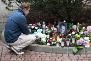 Barwy szczęścia, odcinek 3342: Hubert zdruzgotany po śmierci Karola. Nie może sobie wybaczyć tej jednej decyzji