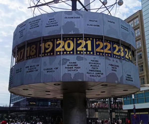 Weltzeituhr na Alexanderplatz