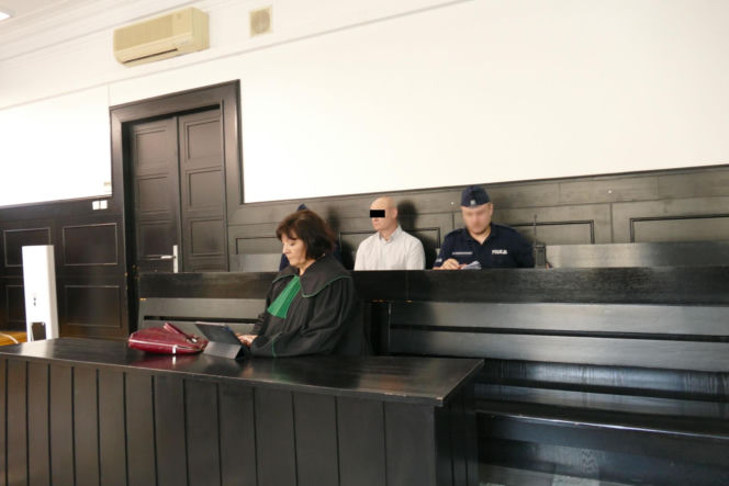Złapał za nóż i sześć razy dźgnął Tomka