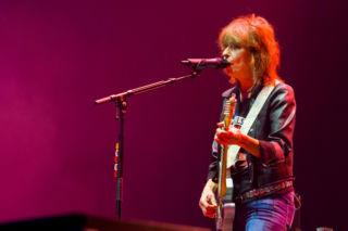 Chrissie Hynde (The Pretenders) jest przeciwniczką używania telefonów na koncertach. Jak to tłumaczy?