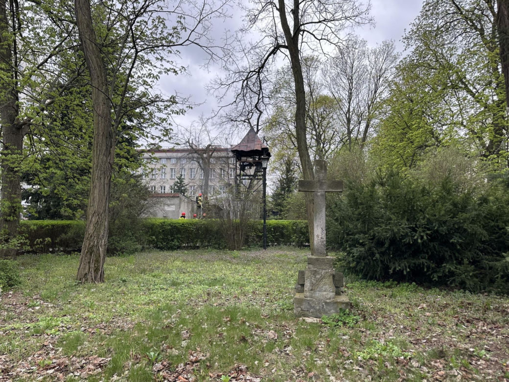 Ktoś podpalił zabytkową drewnianą mającą 208 lat dzwonnicę