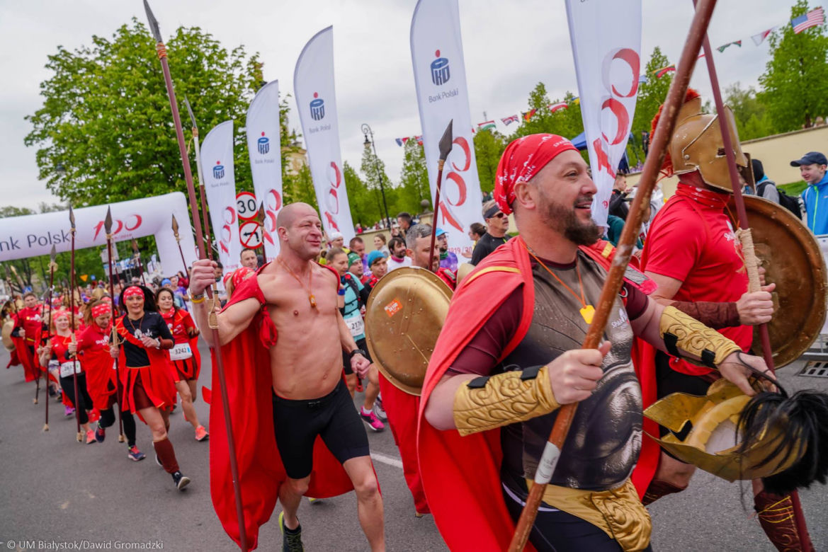 7. PKO Białystok Półmaraton. Tysiące biegaczy na ulicach Białegostoku [ZDJĘCIA]