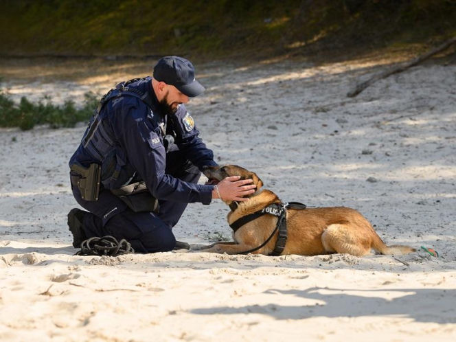 Nowy „funkcjonariusz” na czterech łapach zasilił szeregi policji w Lęborku