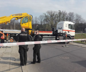 Kraków: Autobus zjechał z drogi i wpadł do rowu!