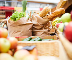 Odkryj korzyści z gazetek promocyjnych przy codziennych zakupach