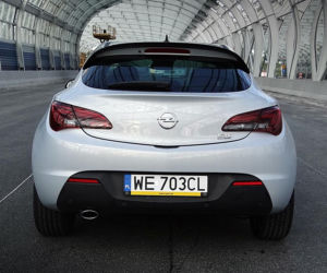Opel Astra GTC