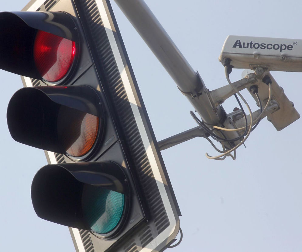 sygnalizator, kamera, system do łapania na czerwonym świetle, ITD