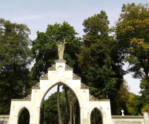 Grobowiec rodziny Gojżewskich znajduje się na cmentarzu przy ul. Ogrodowej