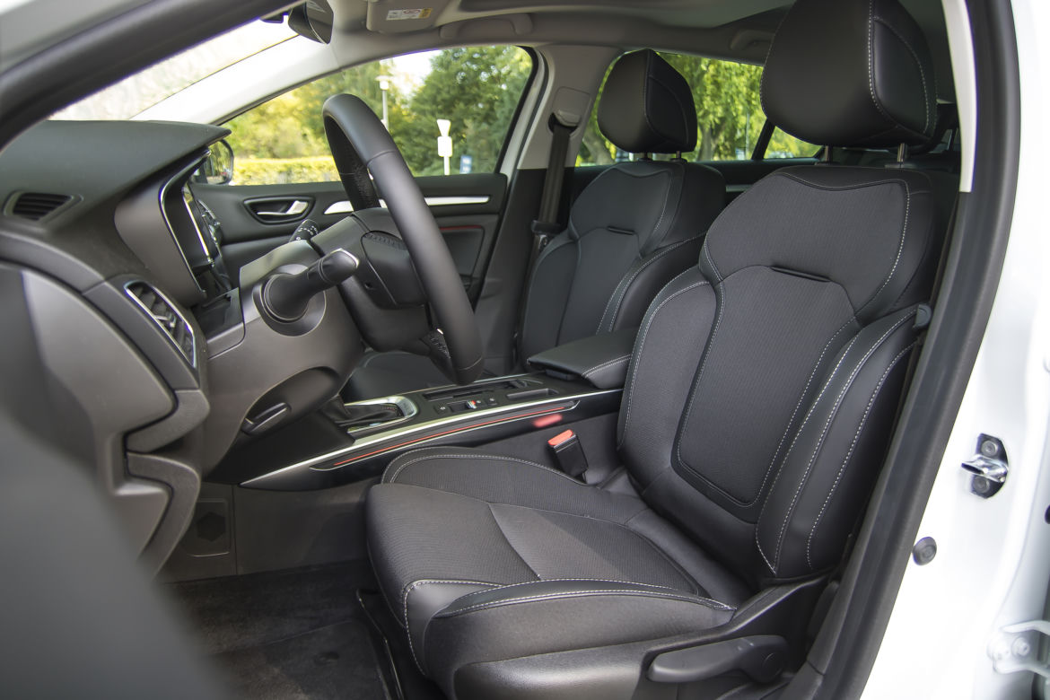 Renault Megane Grandtour E-TECH 160 Plug-in Hybrid Intense