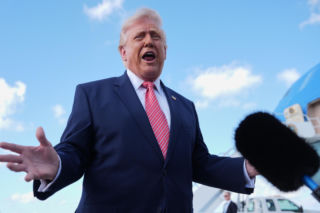 Trump ogłasza 50-procentowe cła! Ze skutkiem natychmiastowym. Mówi, dla jakich krajów!