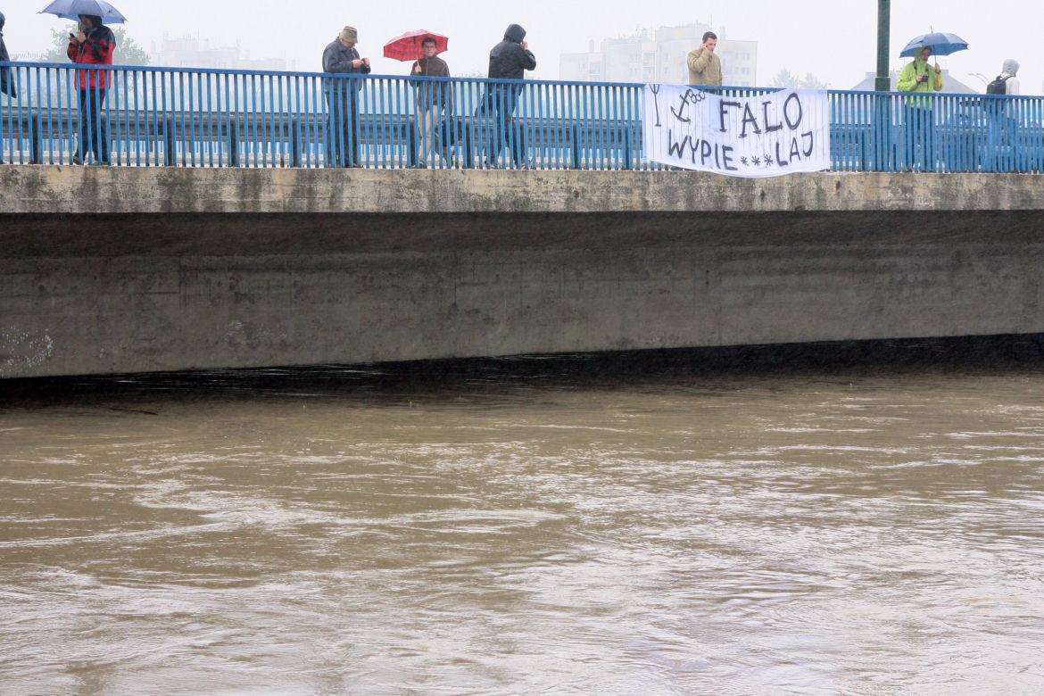 Tak Kraków walczył z ogromną powodzią w 2010
