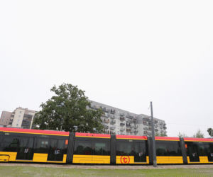 Nowy tramwaj wyjechał warszawskie tory! 