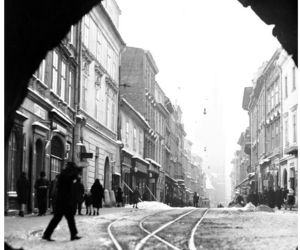 Kraków kiedyś i dziś. Zobaczcie, jak dawniej wyglądało nasze miasto! [ZDJĘCIA ARCHIWALNE]