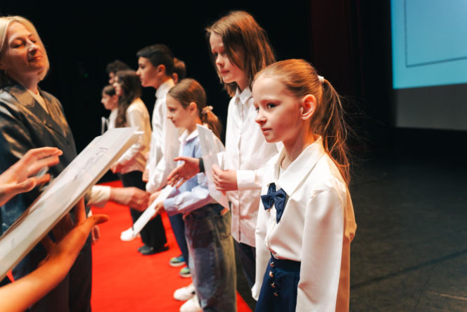 Najzdolniejsi uczniowie odebrali stypendia Prezydenta Miasta Siedlce