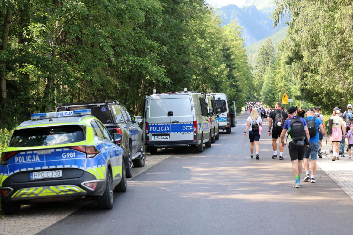 Protest przeciw przewozom konnym do Morskiego Oka