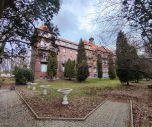 To miasto ma jeden z najstarszych rynków na Śląsku. Zachwyca zabytkowymi kamienicami i ratuszem