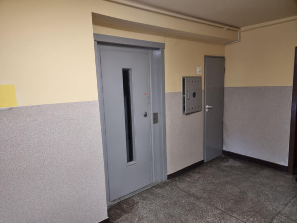 Koniec z windami w starych blokach w Polsce? Ministerstwo zdecydowało
