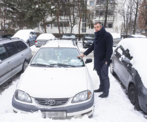 Śmieci, smród i strach na Gocławiu. Sąsiad zbieracz terroryzuje mieszkańców. On potrzebuje pomocy
