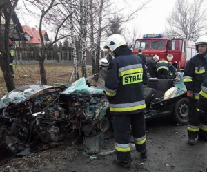 Groźny wypadek w Nowej Górze. Zdjęcia mrożą krew w żyłach! [GALERIA]
