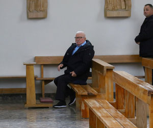 Lech Wałęsa bez temblaka