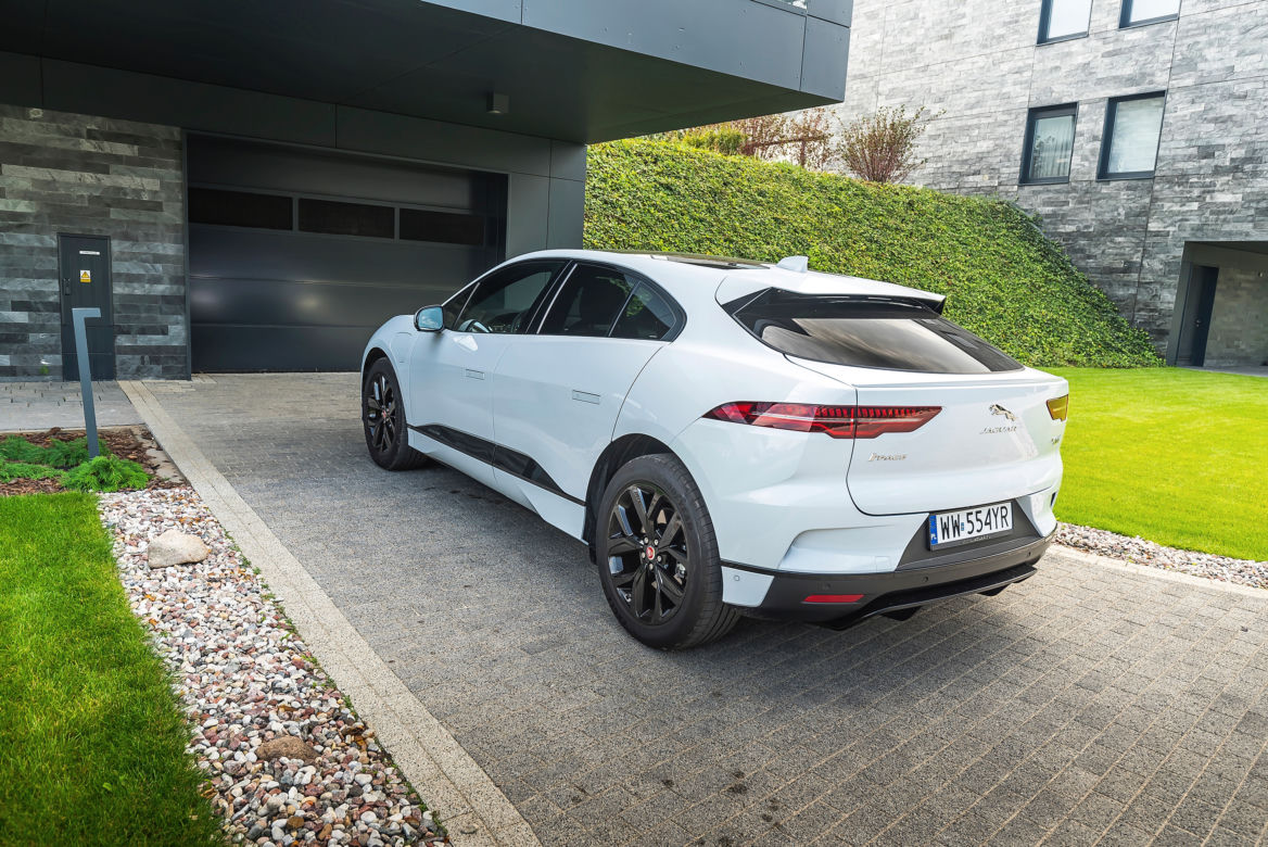 Jaguar I-Pace EV400 AWD SE