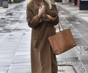 Pamiętacie sędzię Annę Marię Wesołowską? Tak dziś wygląda gwiazda telewizji. Aż trudno uwierzyć, że ma 71 lat!