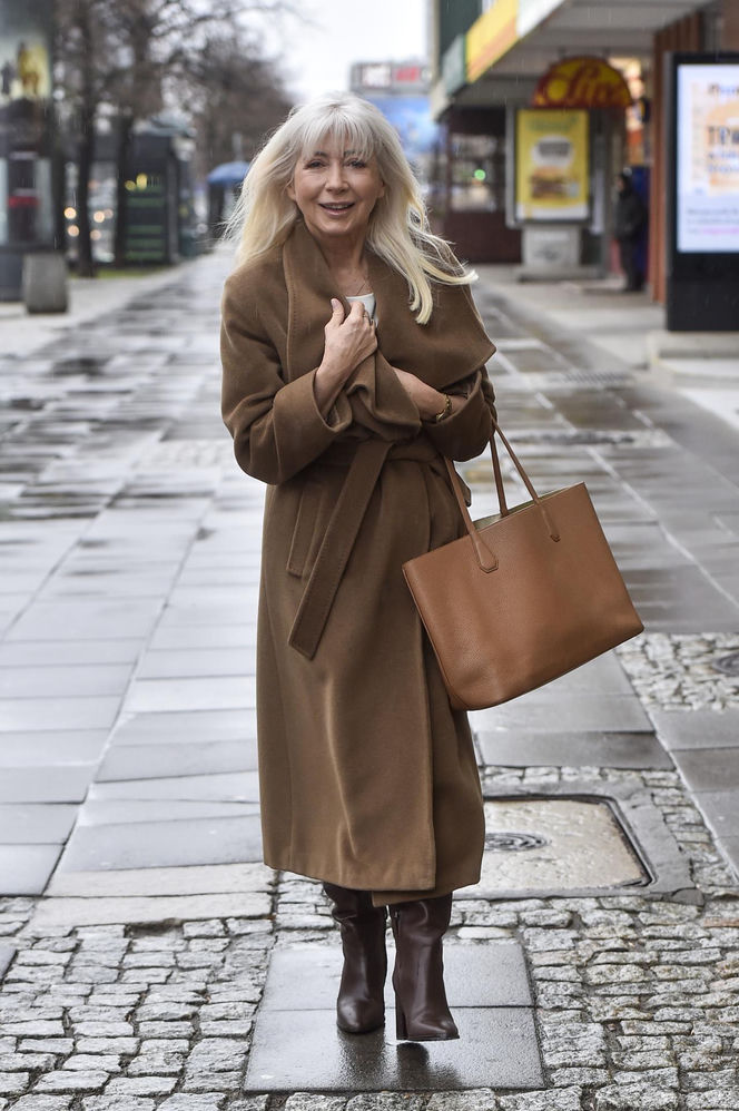 Pamiętacie sędzię Annę Marię Wesołowską? Tak dziś wygląda gwiazda telewizji. Aż trudno uwierzyć, że ma 71 lat!