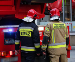 Potężny pożar statku w porcie w Gdańsku! Ogień zajął ładownię, na miejscu około 100 strażaków