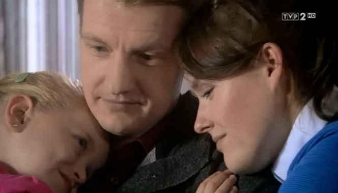 M jak miłość odc. 1068. Ala (Olga Frycz) Paweł (Rafał Mroczek), Basia (Gabriela Raczyńska)