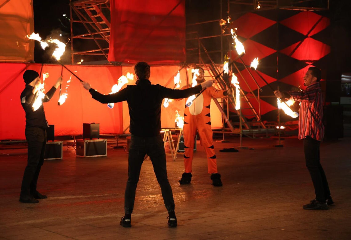 Fire show na pl. Teatralnym przy CSK w Lublinie. Było gorąco! 