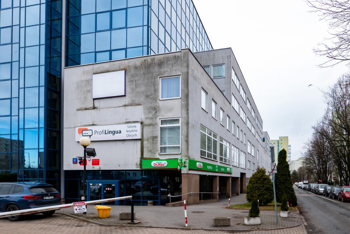 Centrum handlowe Land przy metrze Służew w Warszawie