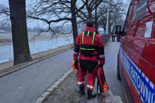 Dramat na rzece we Wrocławiu. Pod chłopcem załamał się lód