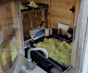 Laboratorium śmierci na Mazowszu. Kontrterroryści znaleźli kilogramy narkotyków i przedziwne przedmioty