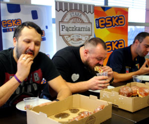 Mistrzostwa w jedzeniu pączków w Szczecinie
