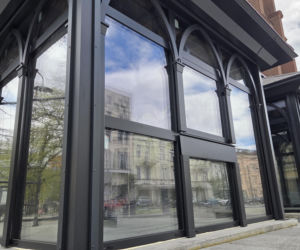 Nowe oblicze placu Wolności. Kwiaciarnie już zamontowane, koniec prac coraz bliżej