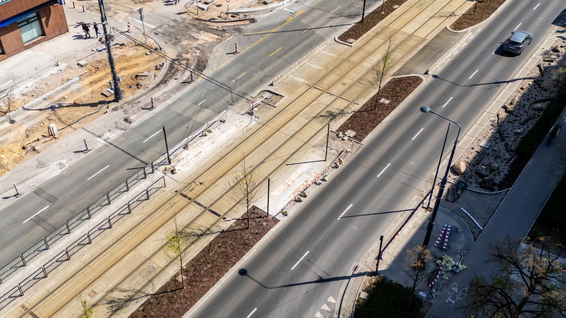 Budowa przejścia dla pieszych przez ul. Marszałkowską w Warszawie na wysokości ul. Sienkiewicza