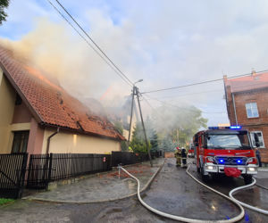 Tragedia w Nowym Stawie! W pożarze plebanii zginął ksiądz