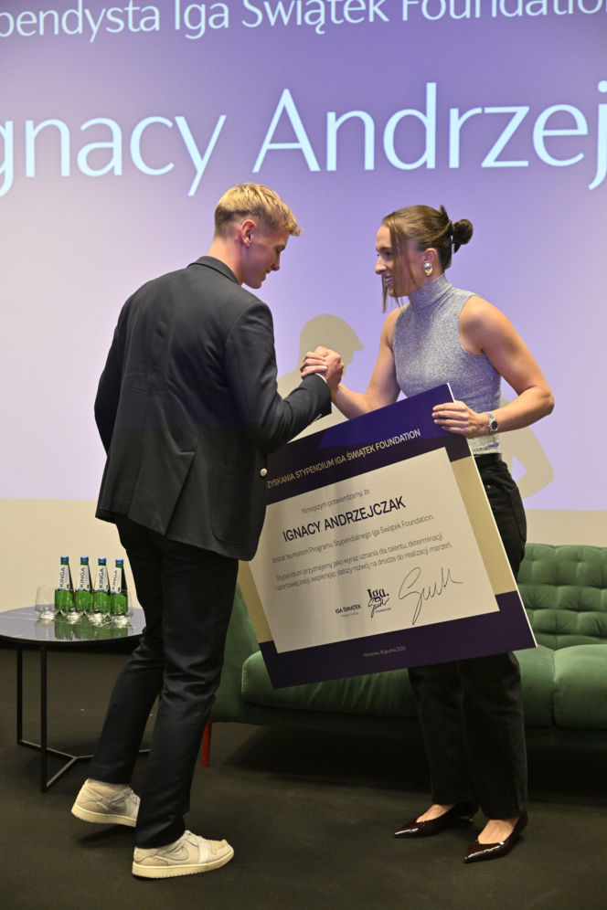 Iga Świątek rozdała stypendia