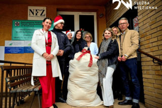 Więźniowie uszyli maskotki i poduszki dla małych pacjentów Szpitala Miejskiego w Siedlcach