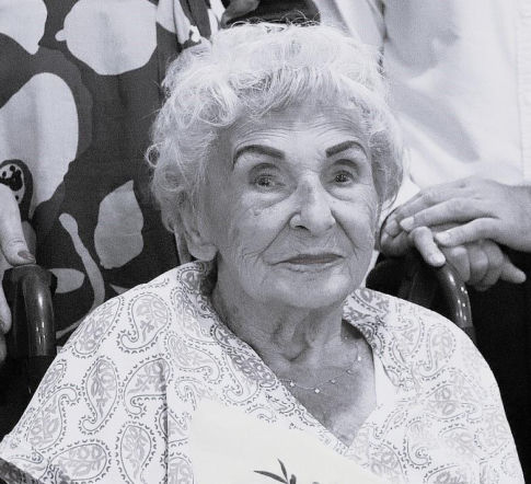 „Cześć Jej pamięci!”. Żegnają Marię Znojewską, bohaterkę Powstania Warszawskiego