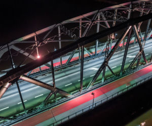 Nowy stary most im. Piłsudskiego w Toruniu. Nocna sceneria zachwyca