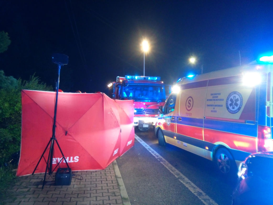 Wypadek w Bielinach. Nie żyje trzech mężczyzn
