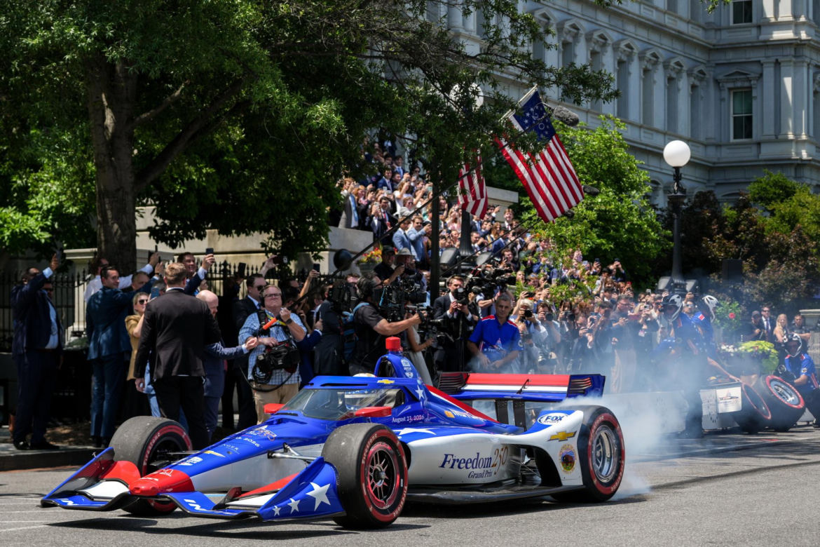 Trump zaprasza na wyścigi IndyCar na zwieńczenie obchodów rocznicowych w Waszyngtonie
