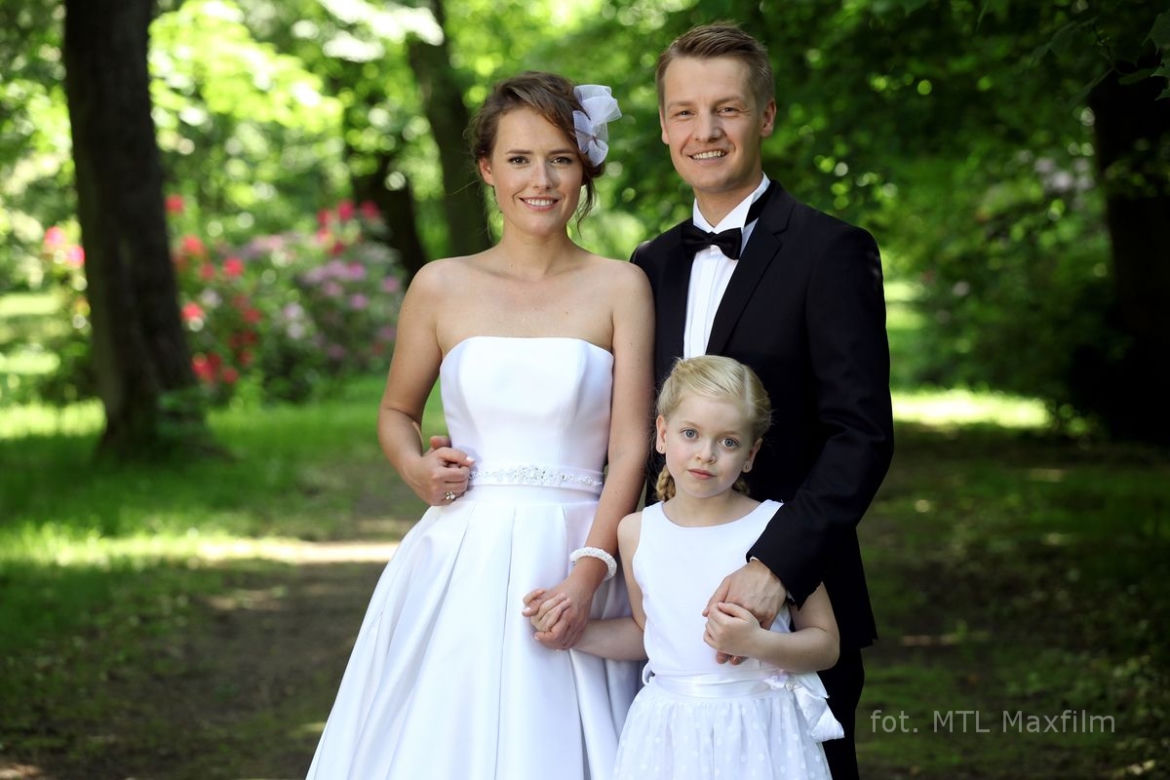 M jak miłość odc. 1076 Paweł (Rafał Mroczek), Ala (Olga Frycz), Basia (Gabriela Raczyńska)