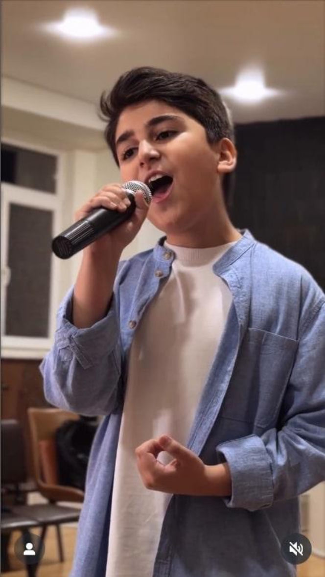 To nasza największa konkurencja na Eurowizji Junior! Albert Armenakyan zaczął śpiewać w wieku sześciu lat