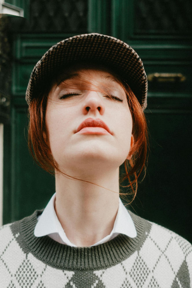 2026 rok zdominuje styl retro. Te kamizelki po babci będą modowym hitem