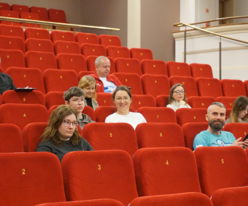 Dyktando o Iławie tylko dla osób dorosłych. Sprawdź, czy jeszcze umiesz pisać bezbłędnie