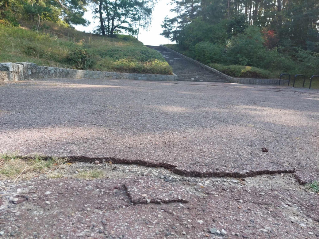 Fragment pomnika w Dolinie Śmierci w Bydgoszczy jest zdemontowany. Co teraz zrobi miasto? 