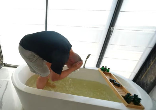 Książulo odwiedził Hotel Gołębiewski w Pobierowie